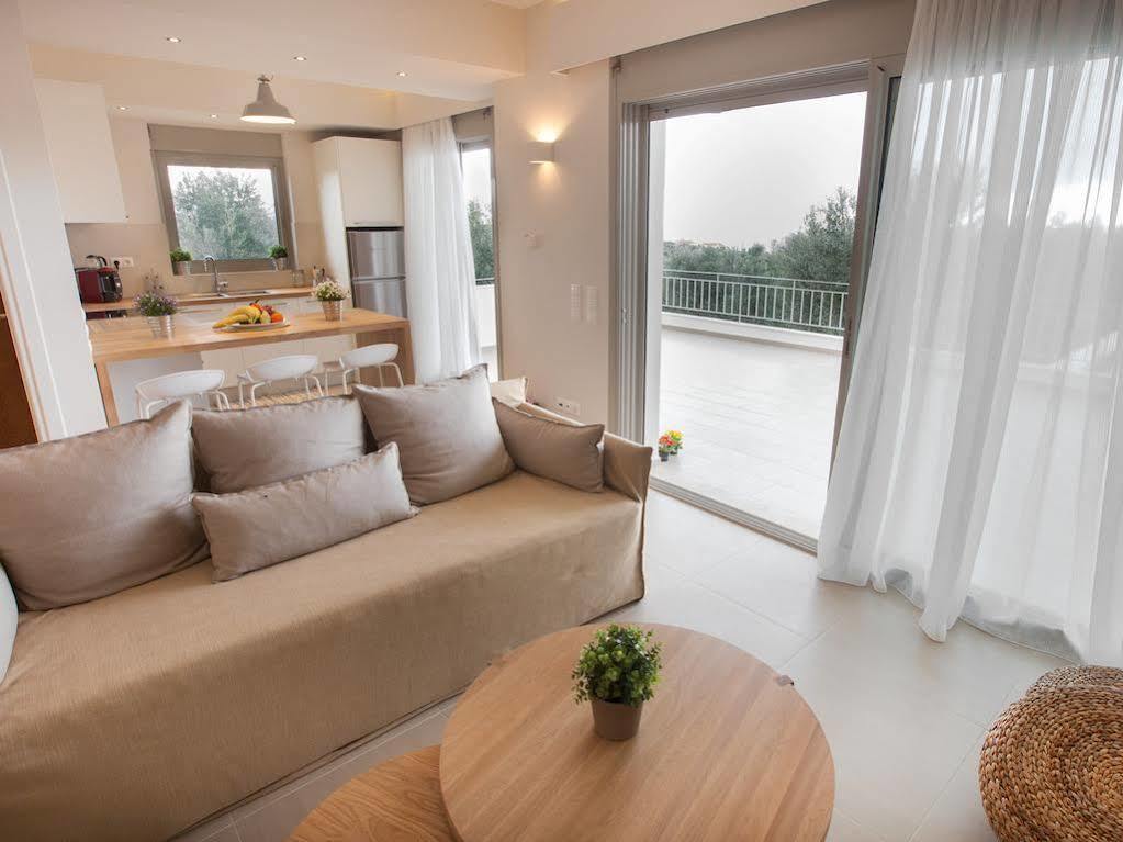 Abelia Luxurious Villas Finikounta Esterno foto