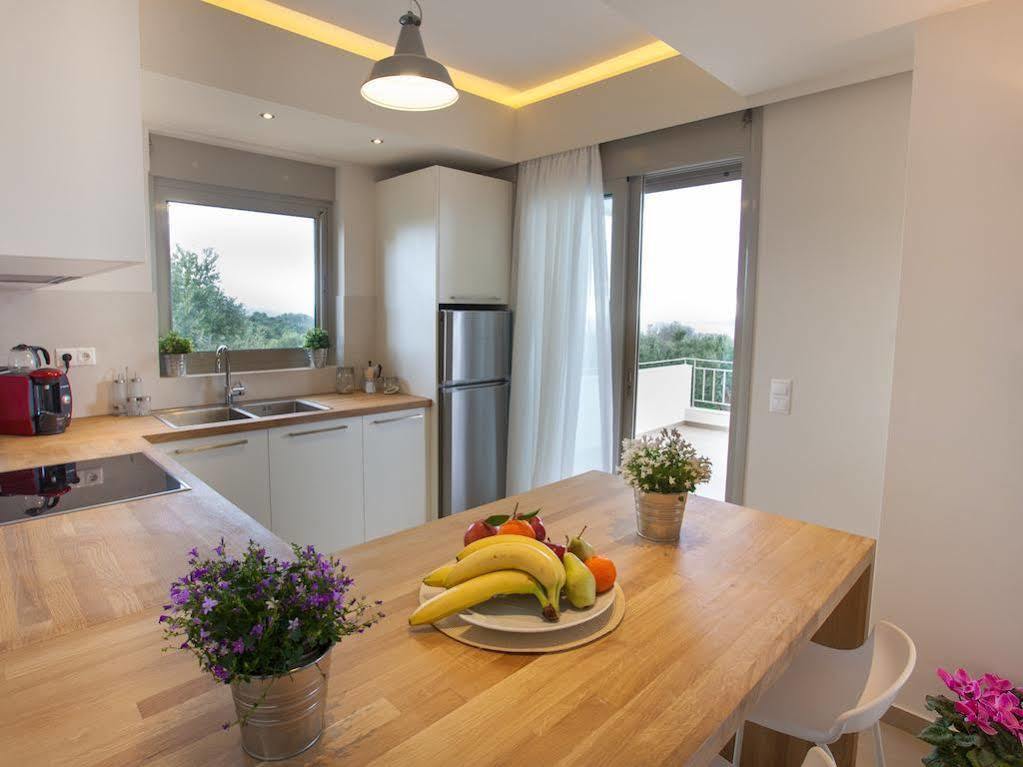 Abelia Luxurious Villas Finikounta Esterno foto