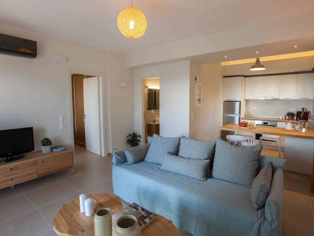 Abelia Luxurious Villas Finikounta Esterno foto