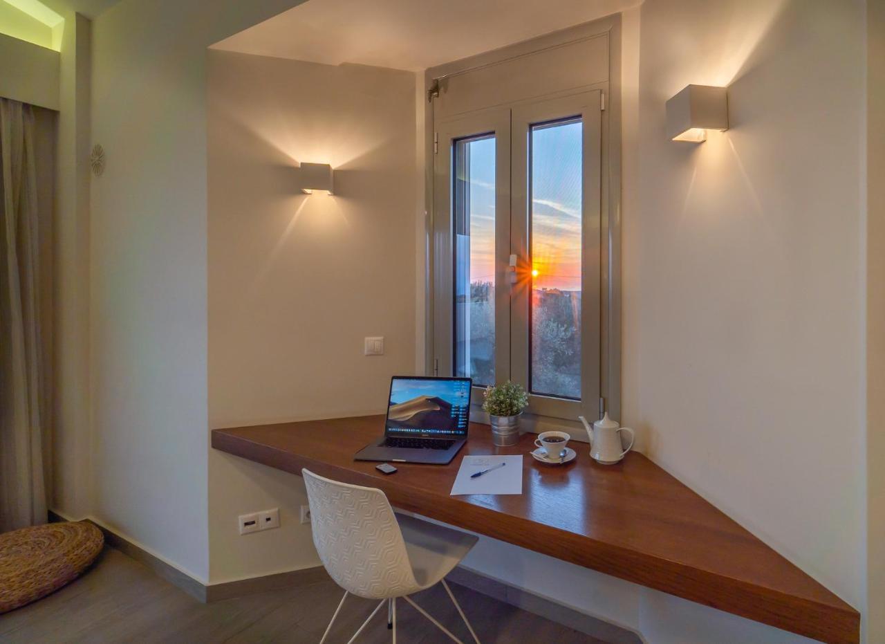 Abelia Luxurious Villas Finikounta Esterno foto