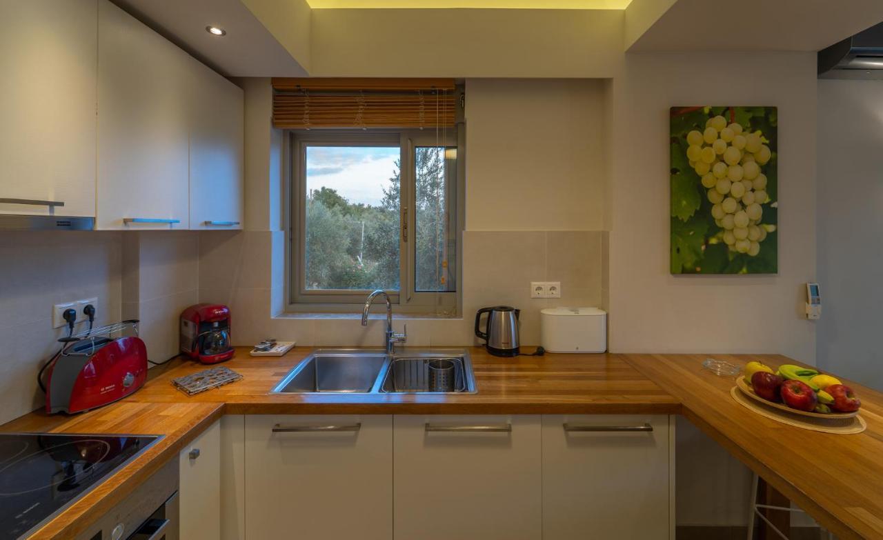 Abelia Luxurious Villas Finikounta Esterno foto