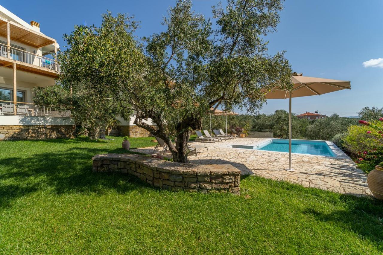 Abelia Luxurious Villas Finikounta Esterno foto