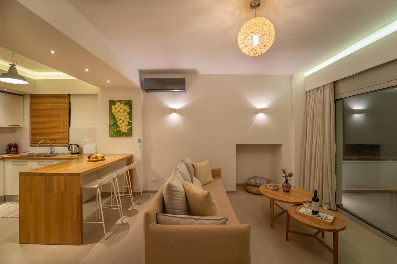 Abelia Luxurious Villas Finikounta Esterno foto