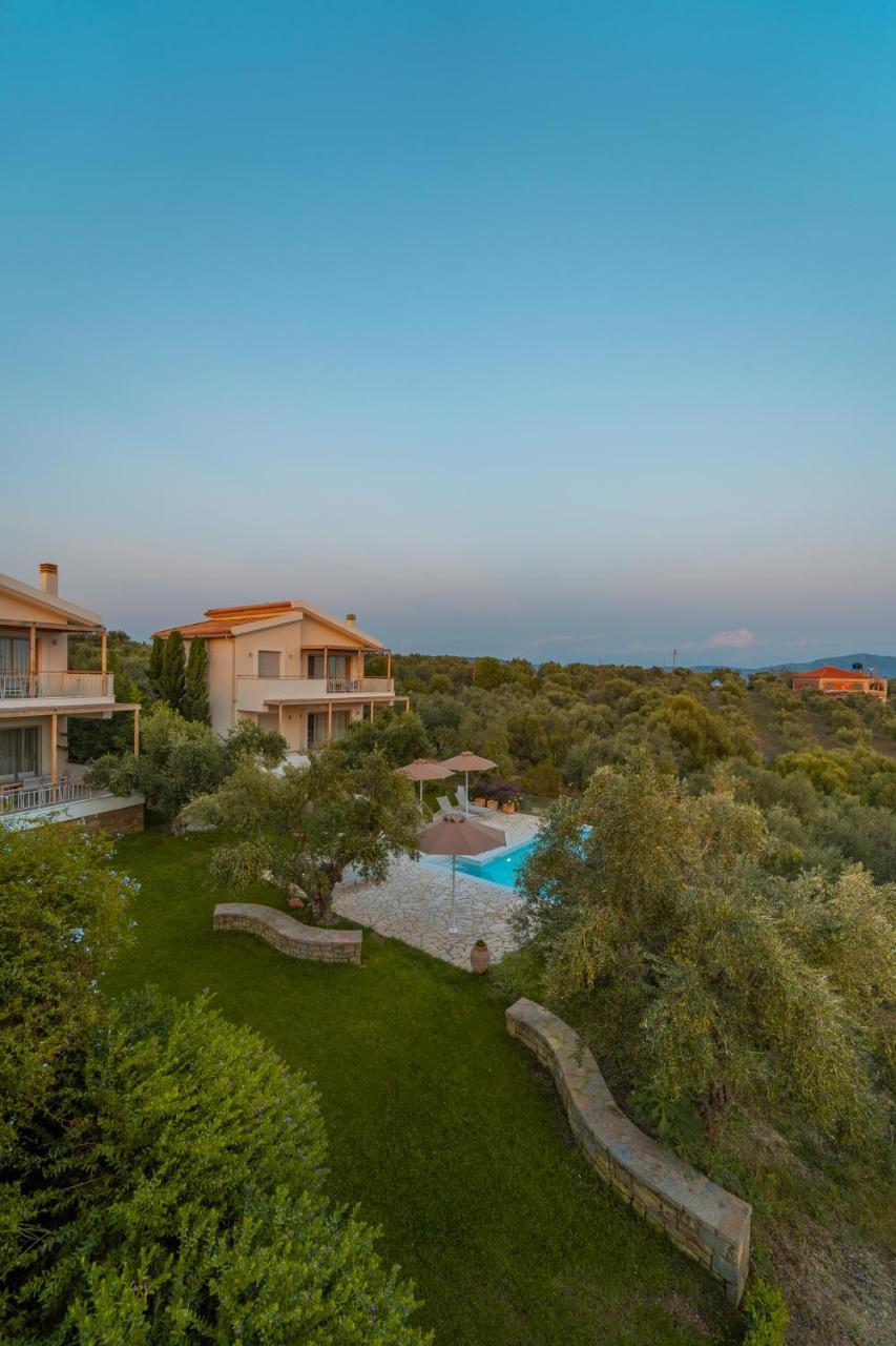 Abelia Luxurious Villas Finikounta Esterno foto